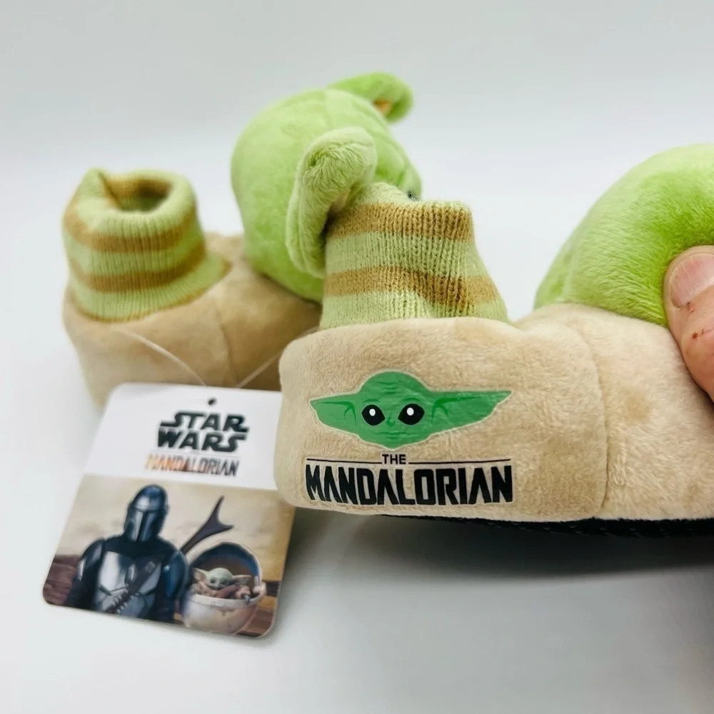 DISNEY BABY YODA The Mandalorian HOUSE SHOES SIZE 3-4 NWT